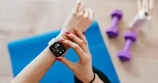 Social Media Apps Using Wearables